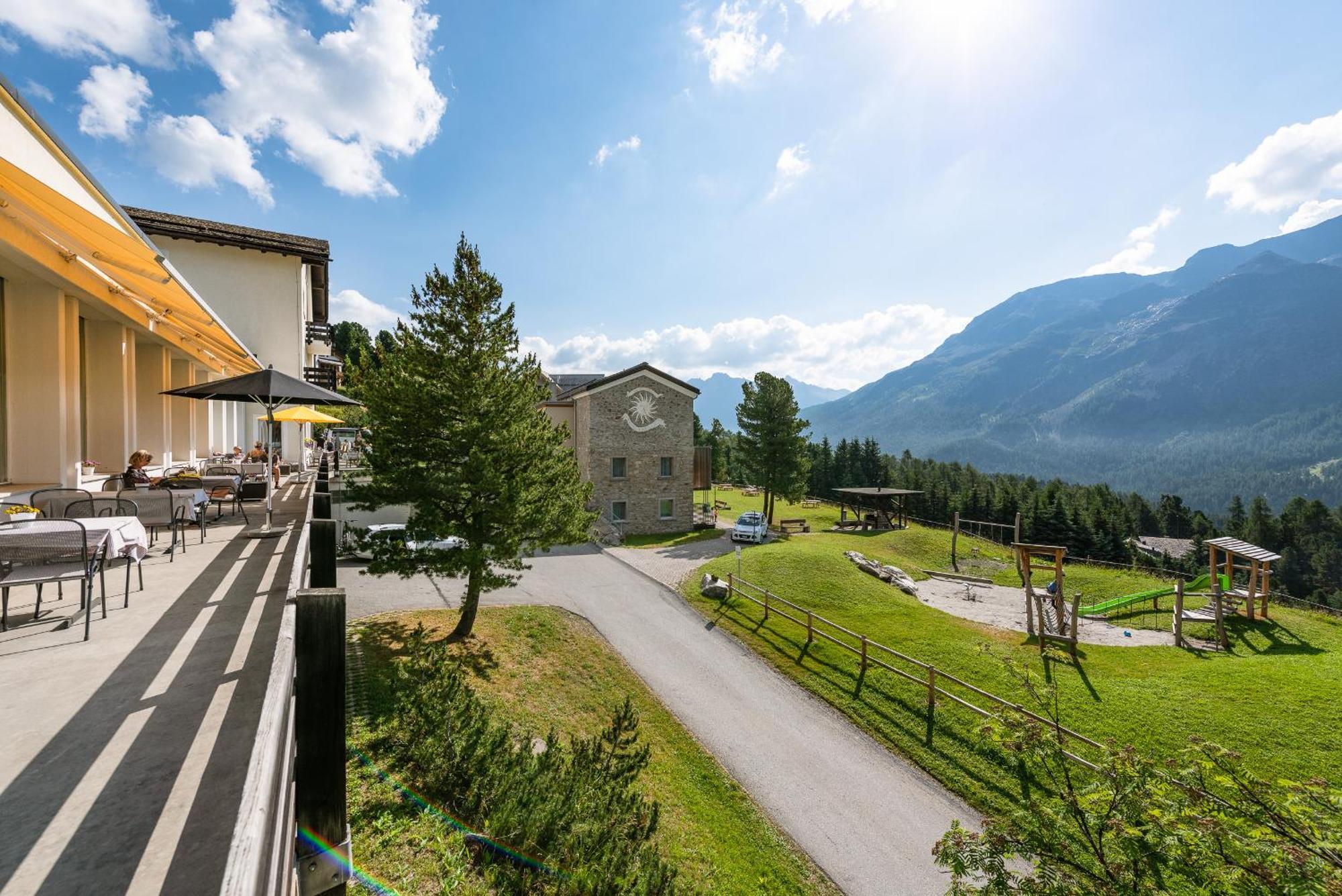 Randolins Familienresort Sankt Moritz Zewnętrze zdjęcie